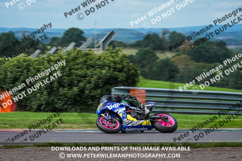 donington no limits trackday;donington park photographs;donington trackday photographs;no limits trackdays;peter wileman photography;trackday digital images;trackday photos